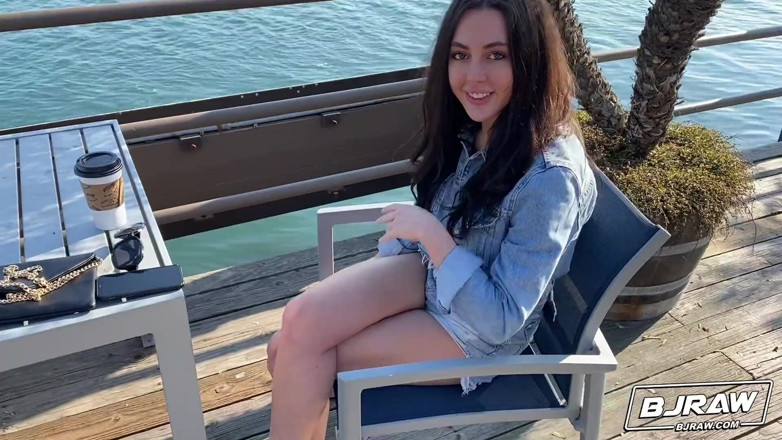 BJ Raw: BJRAW Whitney Wright ist oral besessen