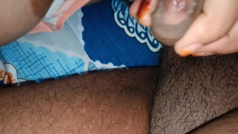 Catchybusty: Desi ncr bhabhi vuole che scopi molto duramente in privato