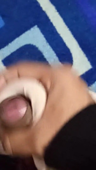 Masturbace v sousedově spodním prádle