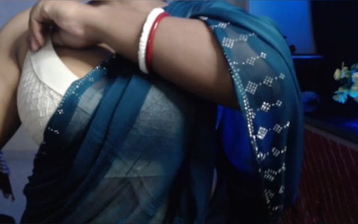 Hot desi girl: Ấn Độ solo s nóng bỏng ngực bự ngực nóng bỏng...