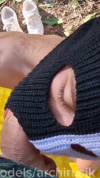 Super fodida Emo Twink orgasmos com o pau grande do papai! Foda em público!