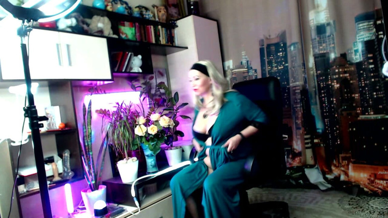 AimeeParadise: La calda matrigna Aimee sta rimbalzando su e giù In...