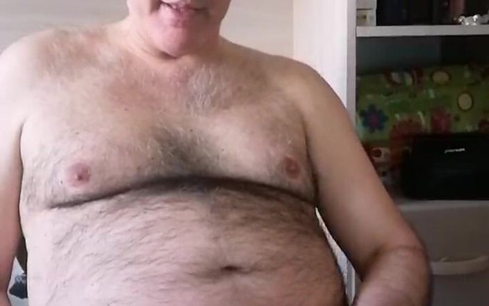 Setesesso7: Tôi đi tiểu ba lần trong lưu vực và vuốt ve...