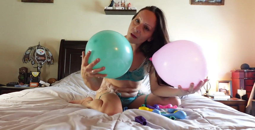 Raven Willow: I Love Fucking My Balloons I Can't Help the Way...