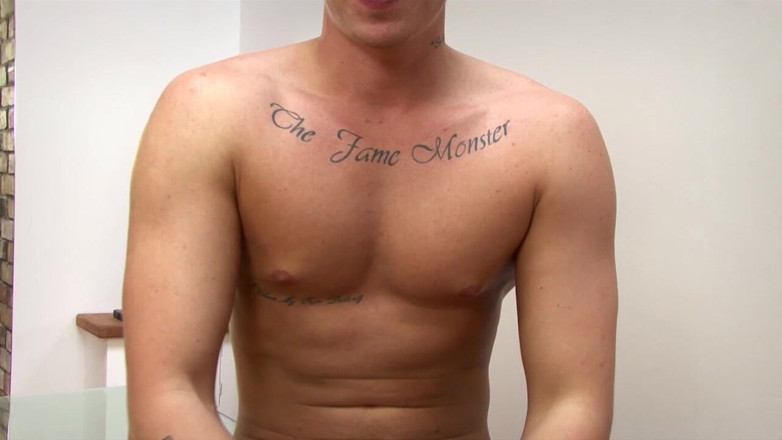 UK Naked Men: David Circus