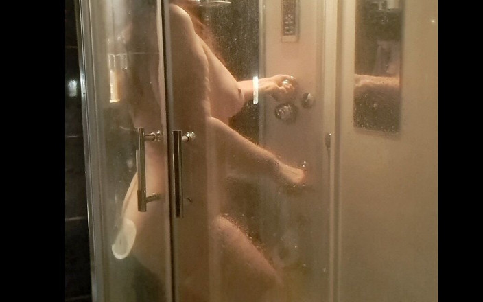 GypsyEsmeralda: Help Me in the Shower...