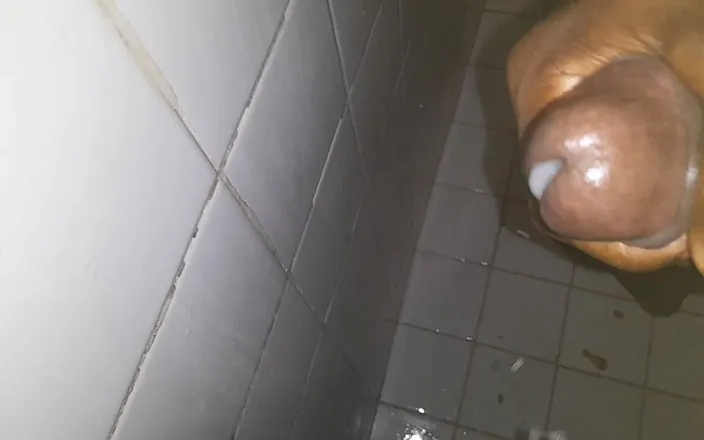 Black guy: Jerking off S6 E7