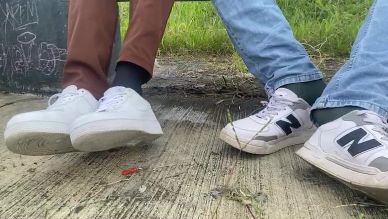 Mr Feet Colombia: Am plecat din birou și am stat într-un parc pentru că ne...