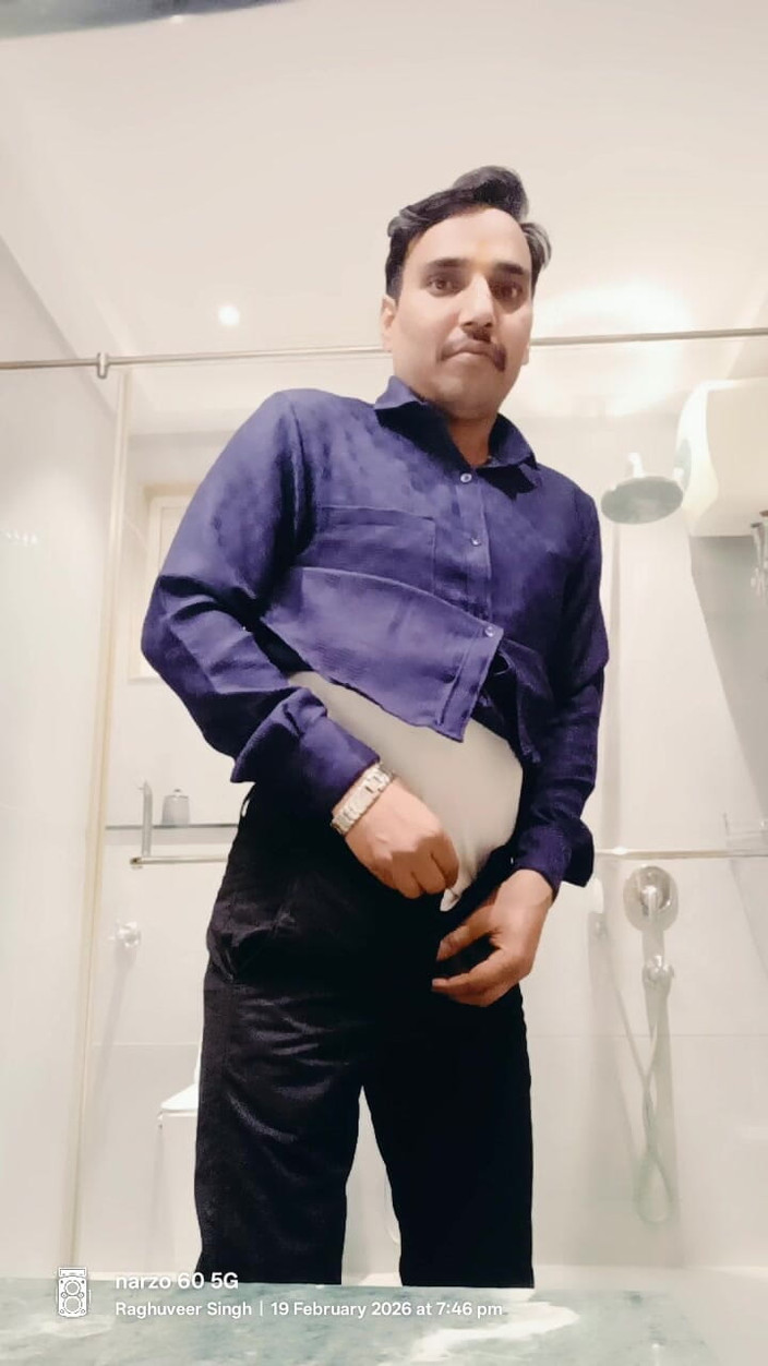 Rajasthani-old-lover: Одягаючись і мастурбуючи