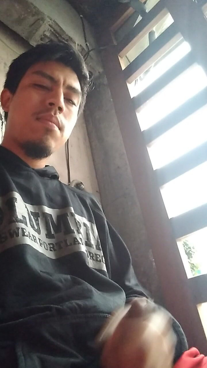 AlexAlejandro13: राग के नीचे रगड़ना