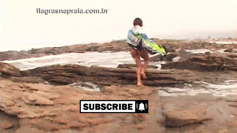 Amateurs videos: Ho filmato la mia ragazza mentre si masturba sulla spiaggia