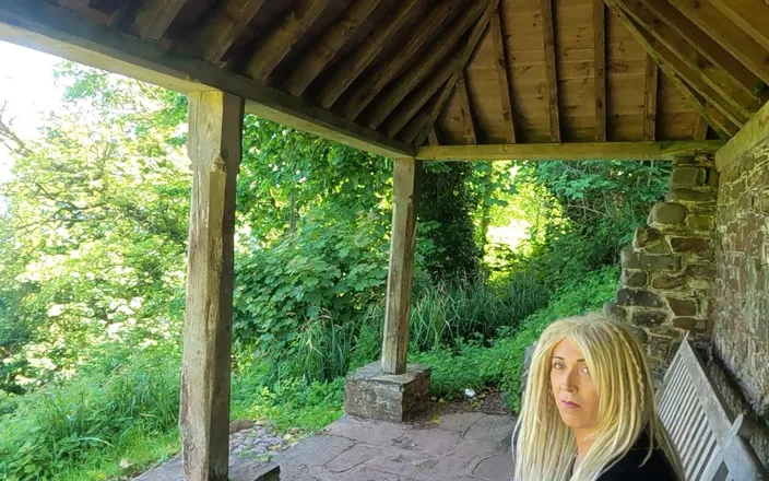 The Midnight Minx: Day Trip Deleted Scenes