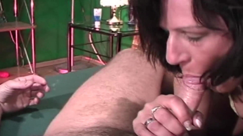 German's Old Chicks: Sledujte, jak tato německá dáma kouří péro a užívá si...