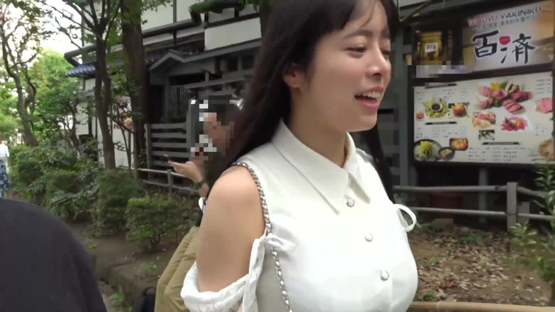 Strix: Completo stile crudo Noa: sesso confessionale sottomesso.