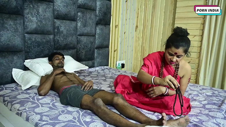 Porn India Studio: 美しい女の子、見知らぬ人とのハードコアなロマンチックなセックス