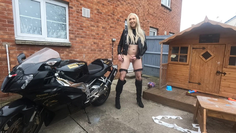 The Midnight Minx: Minx biker