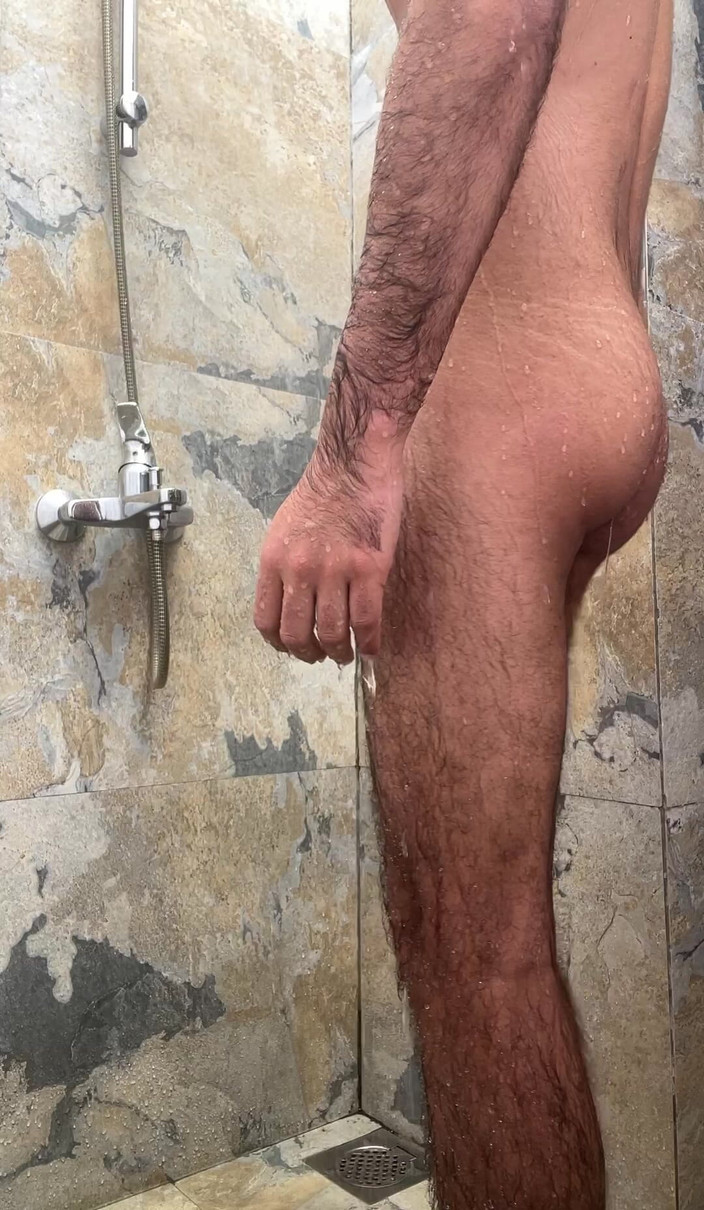 hot_des212: Margarete la duș nextdoor