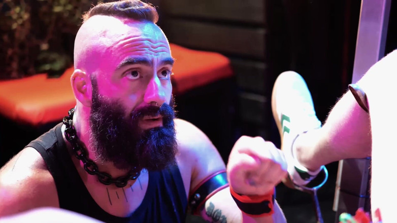 The Bearded Master: Ball busting CBT parte i dal maestro barbuto