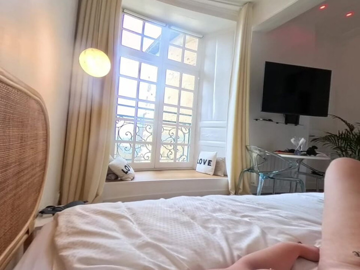 Eugene Plantagenet - VR Straight: Rejoins Moi Dans Ma Chambre Et Regarde Comme Je Te...