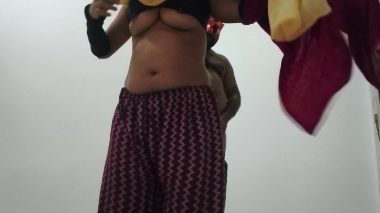 priyankabgu1: Calda Indiana Dever Bhabhi Alla Pecorina Sesso Duro a Casa