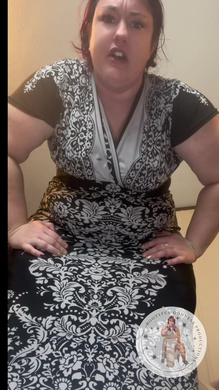 BellaBlast: Lick My Boot, Bitch JOI