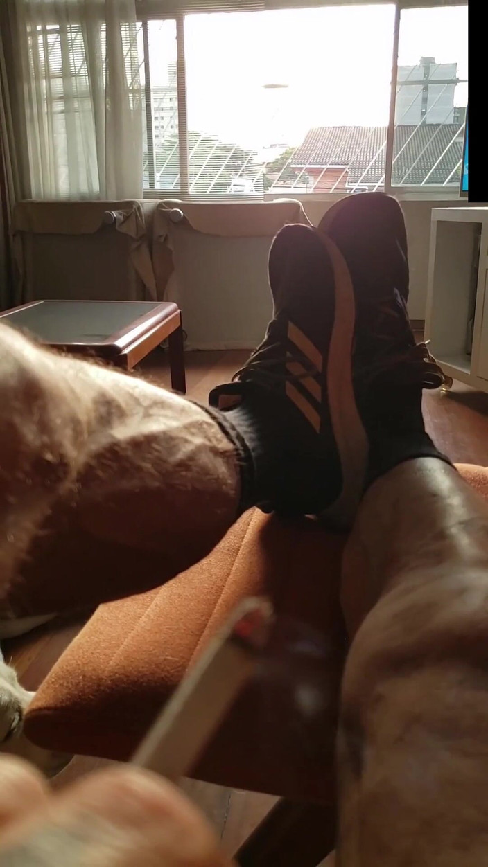 BBIG: Asmr - Lyssna på min djupa röst och var en duktig...