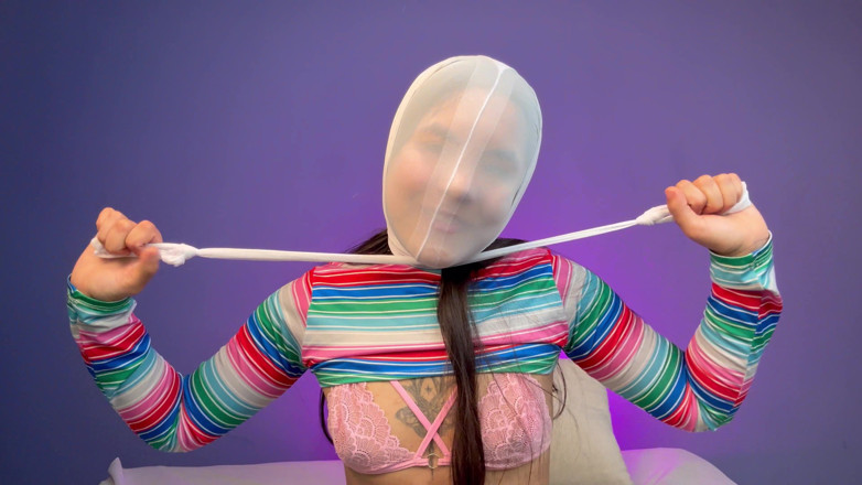 Rollerpublic: Gode dans une culotte mouillée