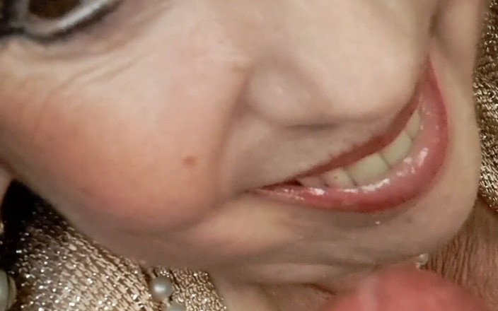 GypsyEsmeralda: Passion for Oral Sex. Give Me Your Sperm!