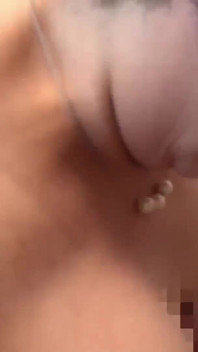 ¡Las tetas hermosas y grandes a la edad de 50 es la mejor! Primera vez filmando a la tía, amateur seleccionada -5