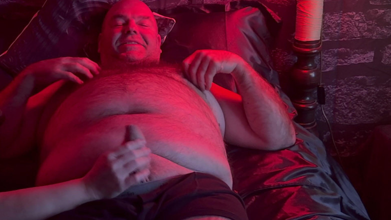 Aaexperiencesltd: L'orso lnitsa si diverte joi e sborrata