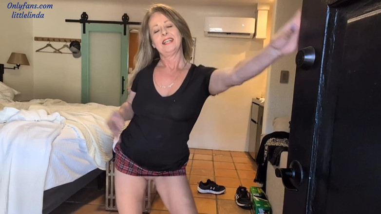 Little Linda: Your Neighbor Visits Blackstone Hot Springs Wanna Join?