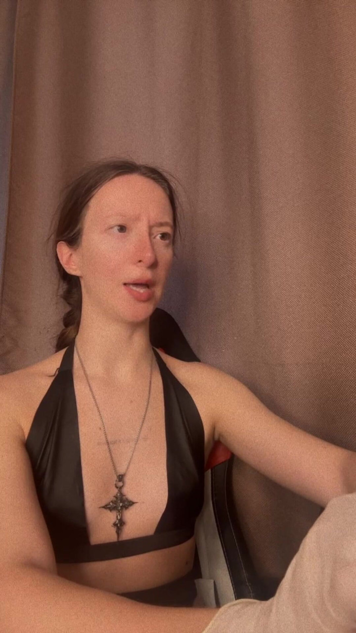 Skinny_lady69: Verificando sua bunda