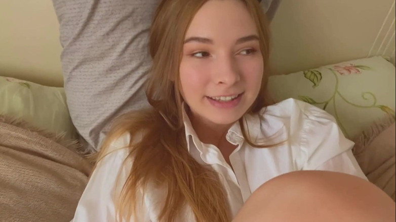 Loly Lola: El coño de una chica hermosa palpita y se corre