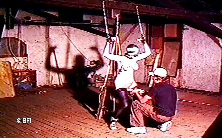 Slave Seks: Punition de garage