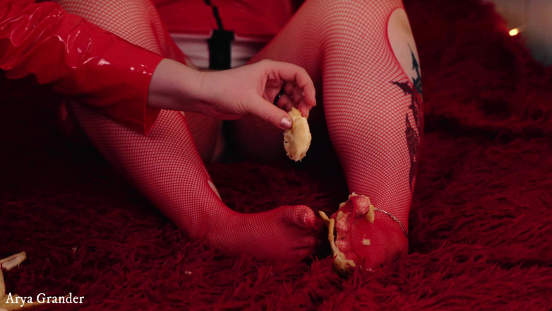 Arya Grander: Banana splosh wideo lesbijki zabawy jedzenie ściskać