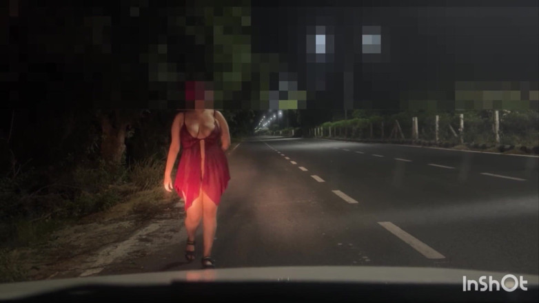Indian Couplexx: Hot Bhabhi Fucking Stranger on Road