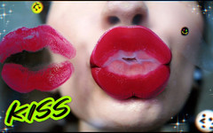 Rarible Diamond: Deep Maroon Gentle Kiss Vlastní