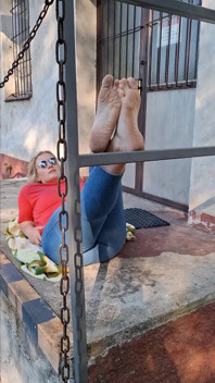 Bbw amatoriale con dei grandi e paffutti piedi provocanti