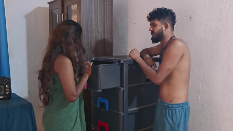 Shashi X: Hardcore seks przyrodniego brata z jego seksowną przyrodnią siostrą Desi