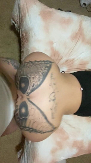 MzKiTTy91: Wielkie zdjęcia AZZ PAWG MILF z powrotem