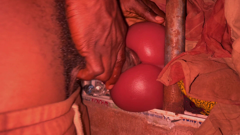 Bangcum8: Un gros cul fait vibrer toute la bite pour éjaculer son...