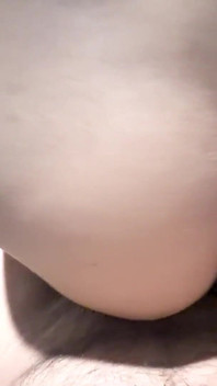 Dulce Se Pone Jabonosa Y Cachonda En La Ducha, Seduce a Su Hombre Y Le Ruega Por Un Anal Profundo