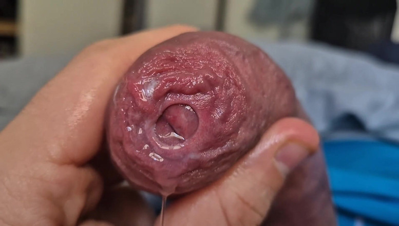 GloomyChase977: Permainan precum kepala yang belum disunat