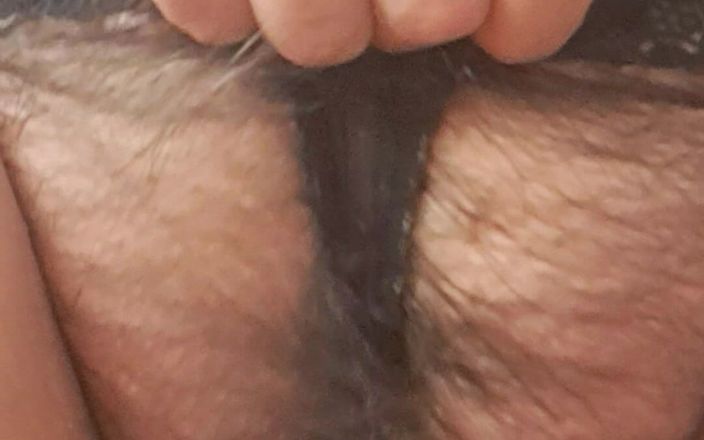 Mommy big hairy pussy: Mutandine trasparenti e pelose
