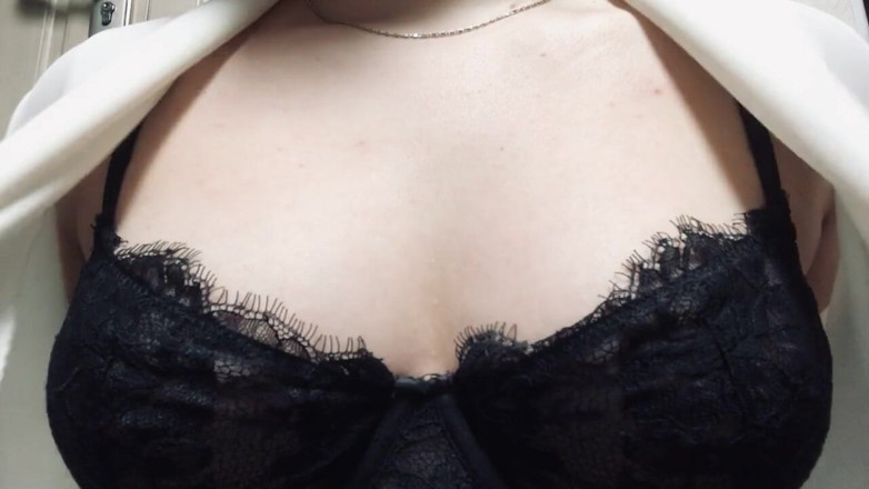StasyBoo: Busty big ass babe - Do you wanna play with me ?