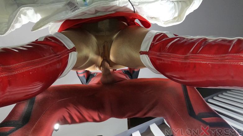 Nylon Xtreme: POV Mila Smart là siêu nữ và đụ