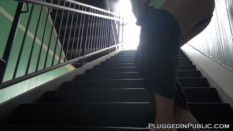 PluggedinPublic: Hollow butt plug