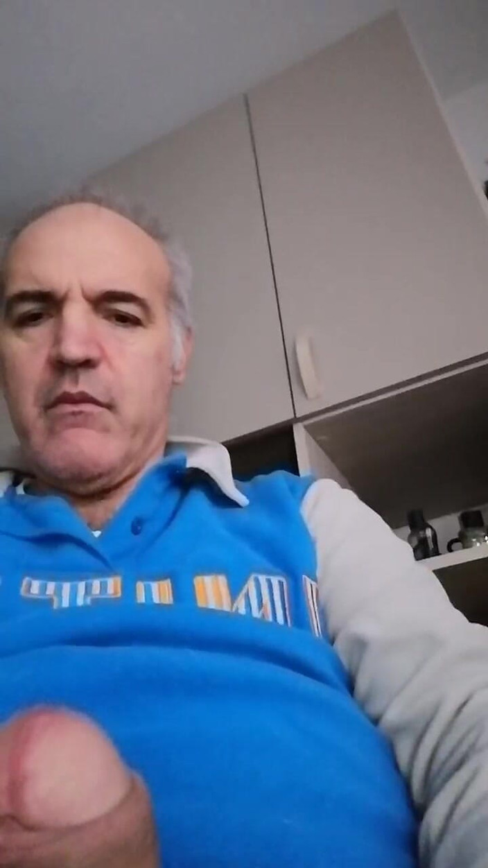 Setesesso7: Penisul meu tare din unghiuri diferite!