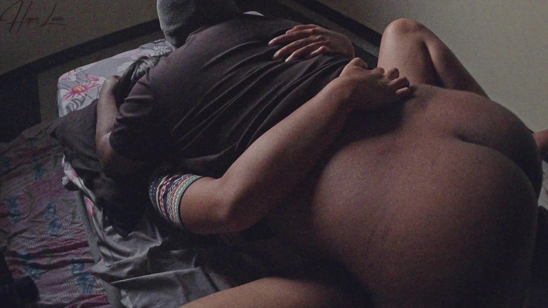 Hope Love: Une Indonésienne a désespérément envie de se faire baiser par...