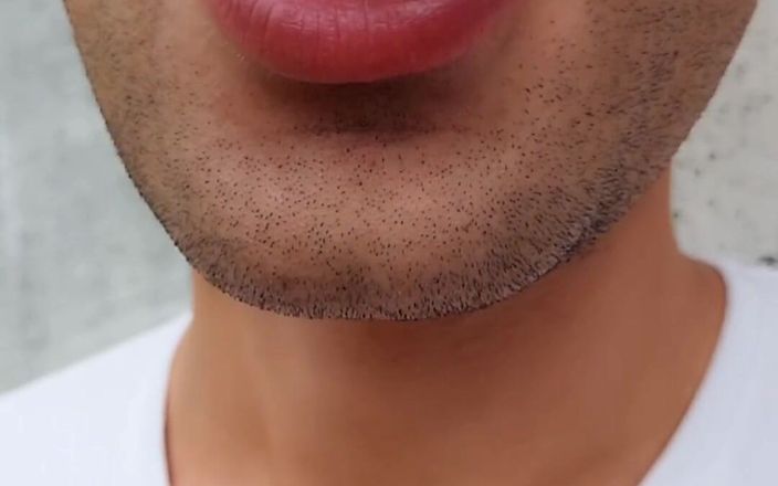 Idmir Sugary: Otoparkta kullanılmış prezervatif buldum, bu yüzden döl yiyorum, çiğniyorum ve sakız...